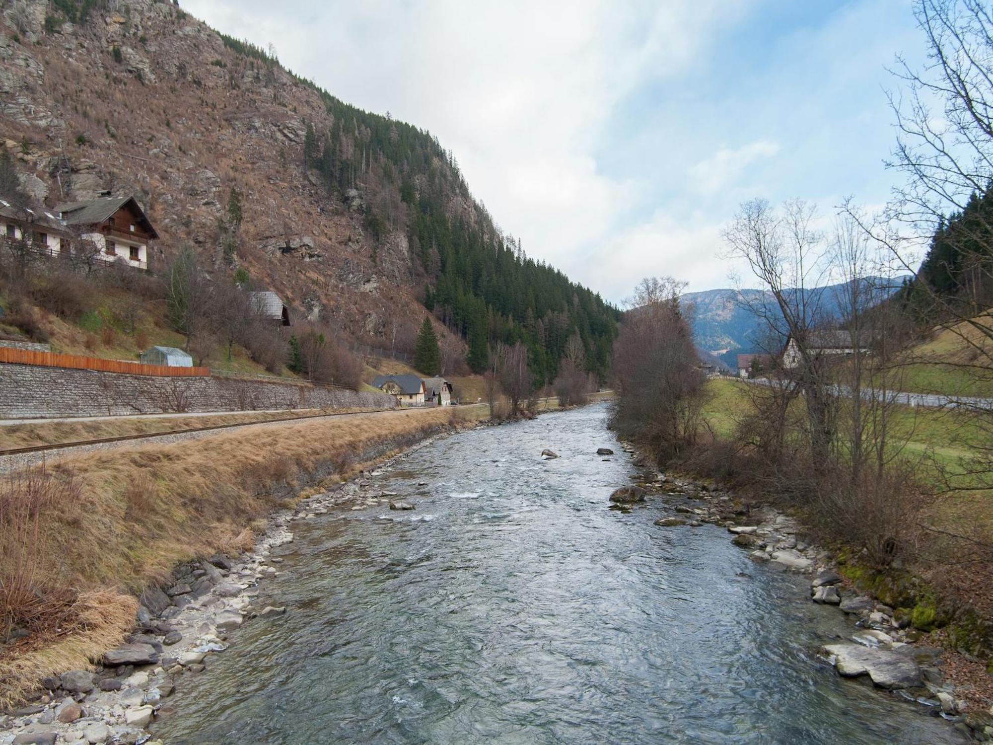 Chalet In Stadl An Der Mur Styria With Terrace Buitenkant foto